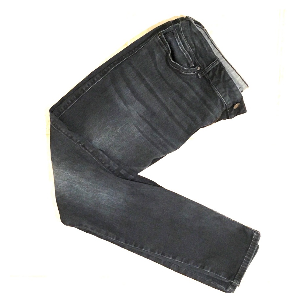 EUC White House Black Market The Skinny Jean - 12